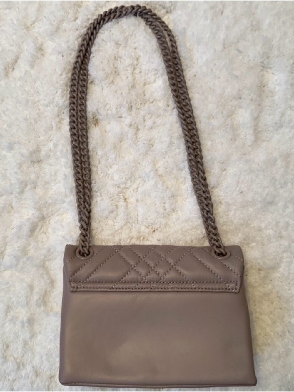 Kurt Geiger London Mini Brixton Drench Leather Shoulder Bag in Light Gray Brown! - Picture 2 of 10